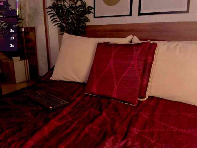 LunaRuso webcam
