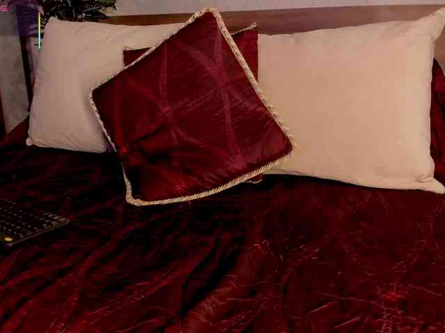 LunaRuso webcam