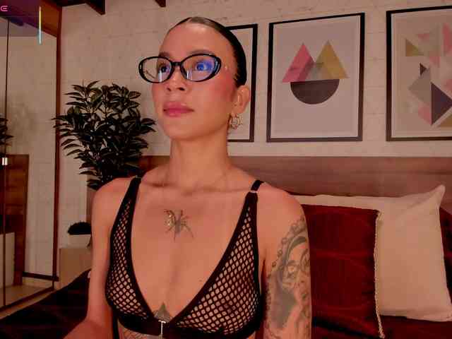 LunaRuso webcam