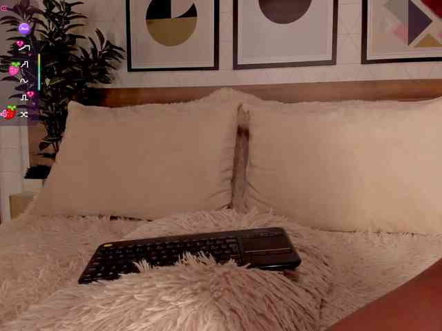LunaRuso webcam