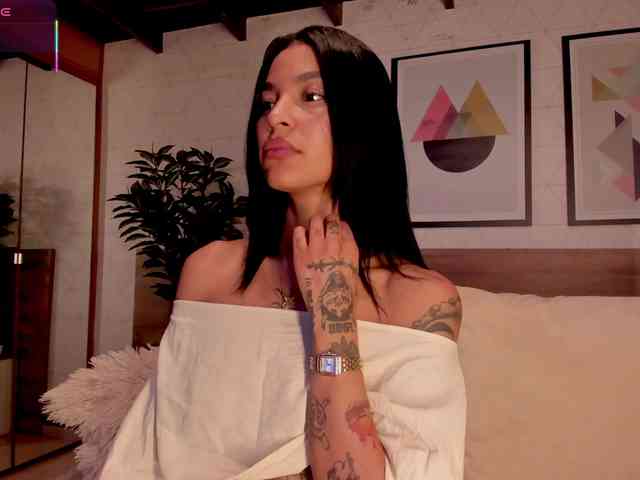LunaRuso webcam