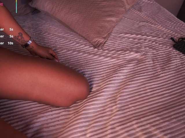 AriaFoster live cam on BongaCams