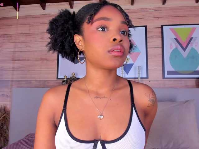 AriaFoster's BongaCams show and profile