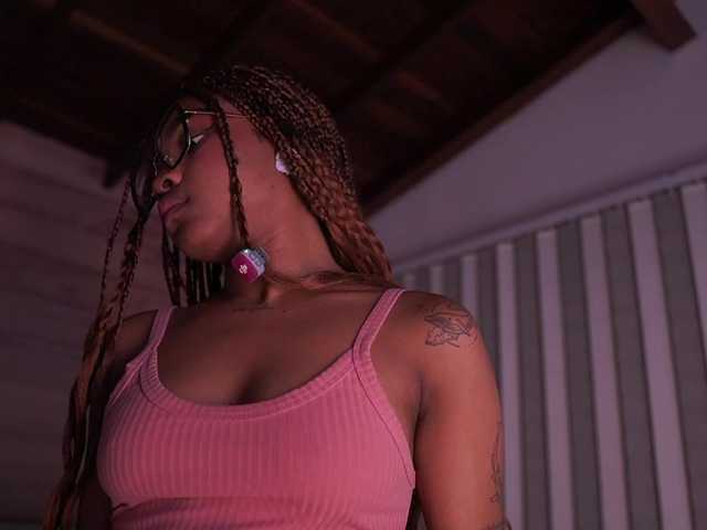 AriaFoster live cam on BongaCams