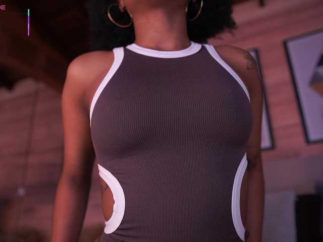 AriaFoster live cam on BongaCams