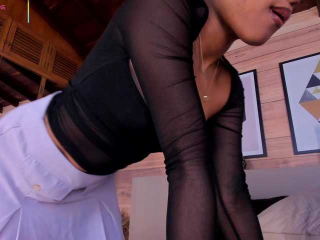 AriaFoster's BongaCams show and profile