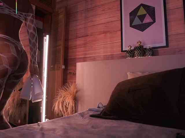 AriaFoster webcam