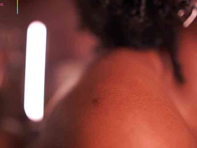 AriaFoster webcam