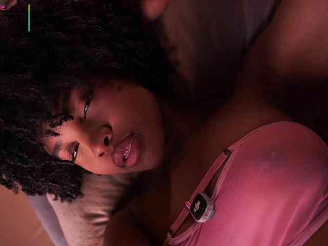 AriaFoster webcam
