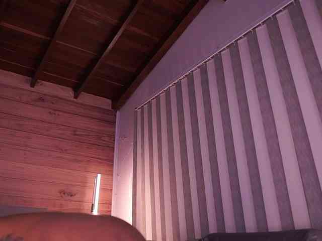 AriaFoster webcam