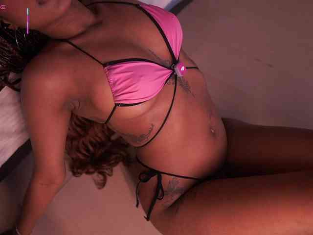 AriaFoster webcam