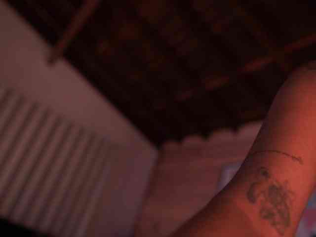 AriaFoster webcam