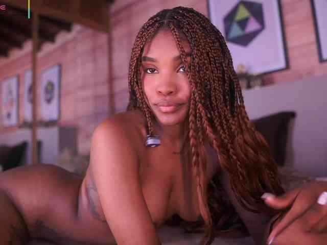 AriaFoster Live Webcam on BongaCams