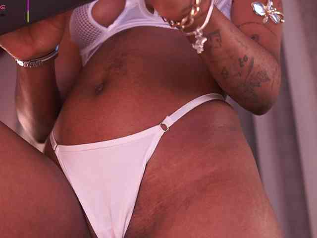 AriaFoster webcam
