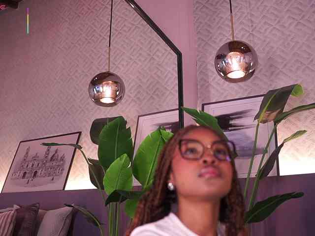 AriaFoster webcam