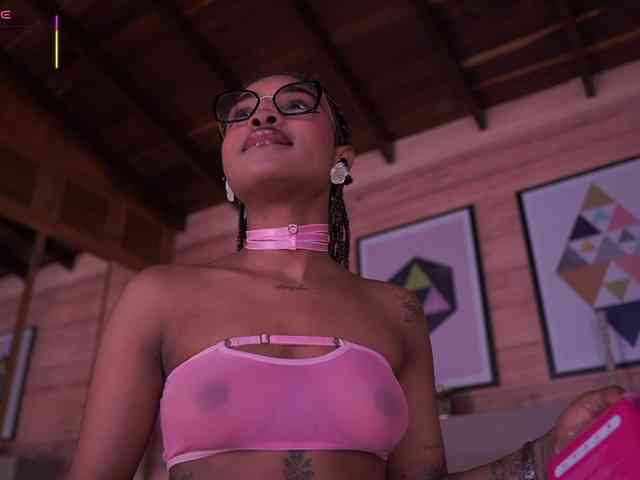AriaFoster webcam