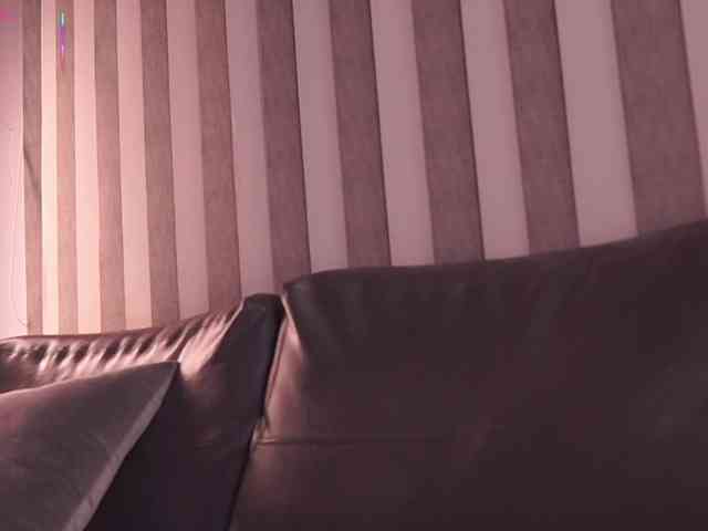 AriaFoster webcam
