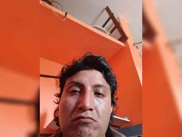 Roberto6j Sex Cam Show