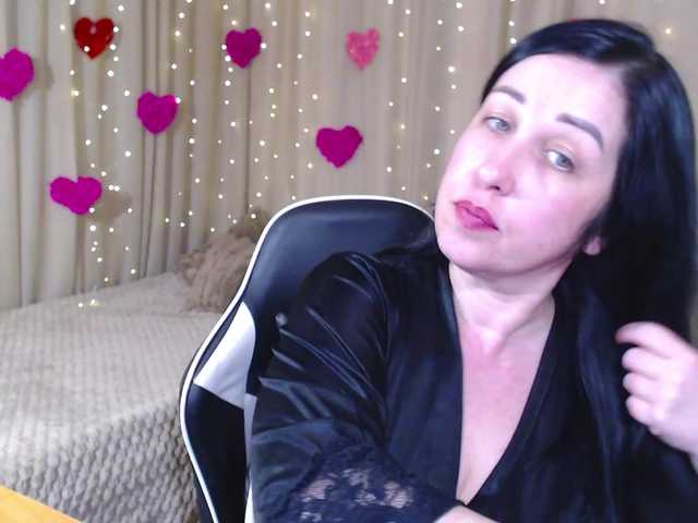 JillStevens's BongaCams show and profile