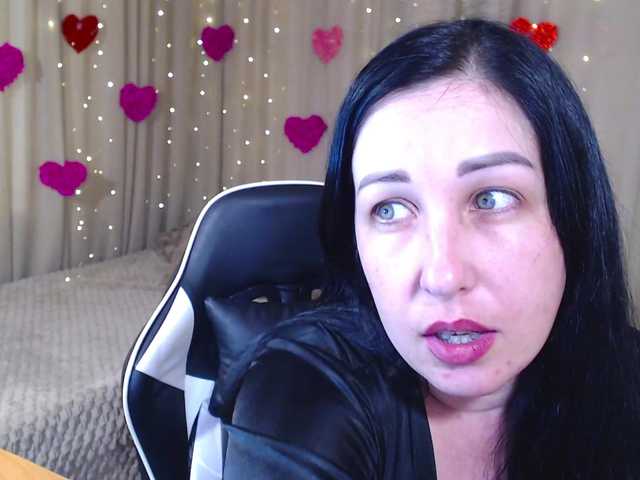 JillStevens's BongaCams show and profile