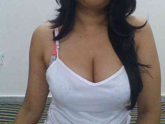 WildSarita22 webcam