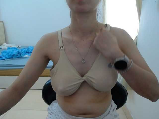 HotQueen93 live cam on BongaCams