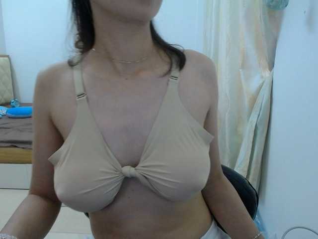 HotQueen93 live cam on UnifiedCams