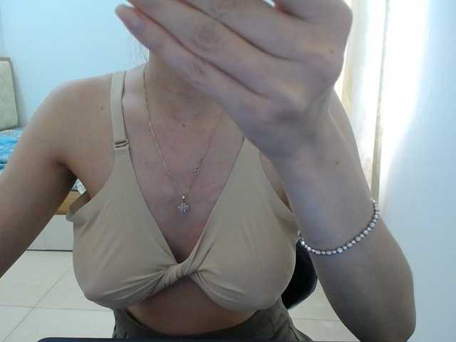 HotQueen93