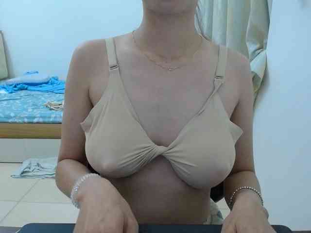 HotQueen93