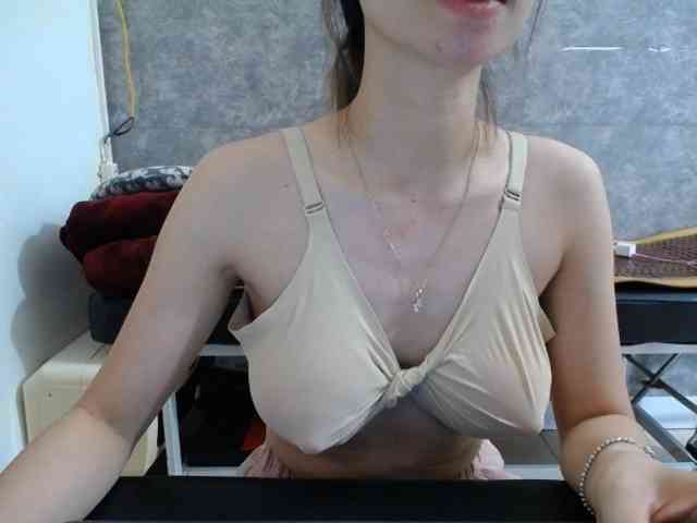 HotQueen93 HotQueen93
