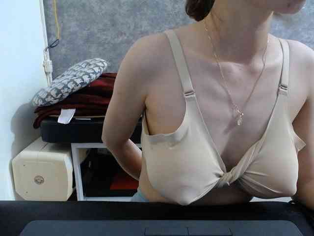 HotQueen93