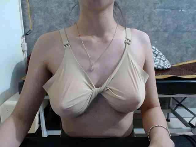 HotQueen93 webcam