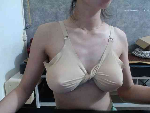 HotQueen93 Live Webcam on BongaCams