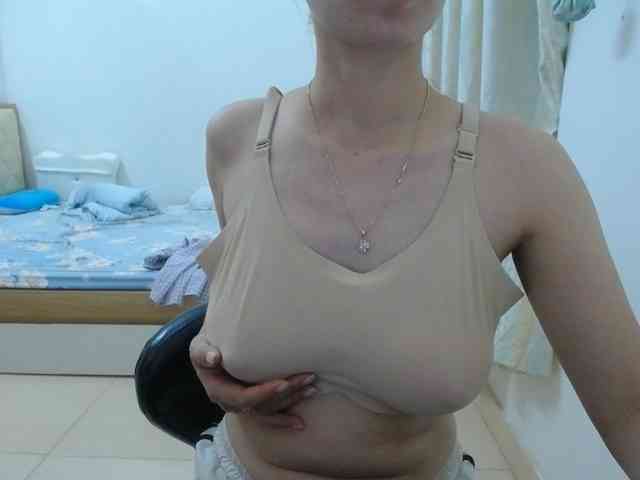 HotQueen93