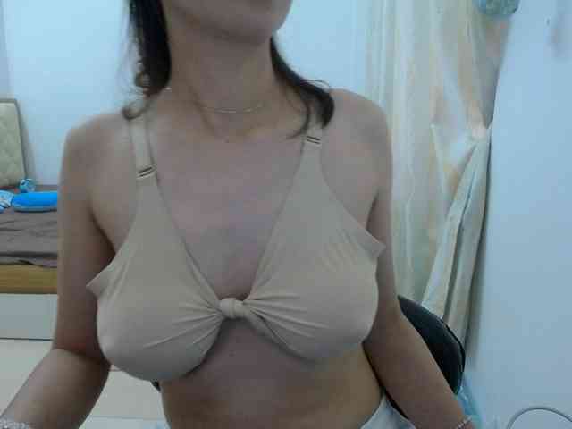 HotQueen93 webcam