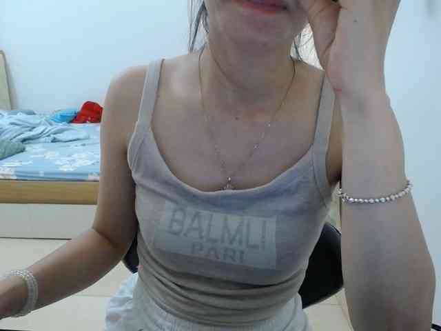 Modella: HotQueen93
