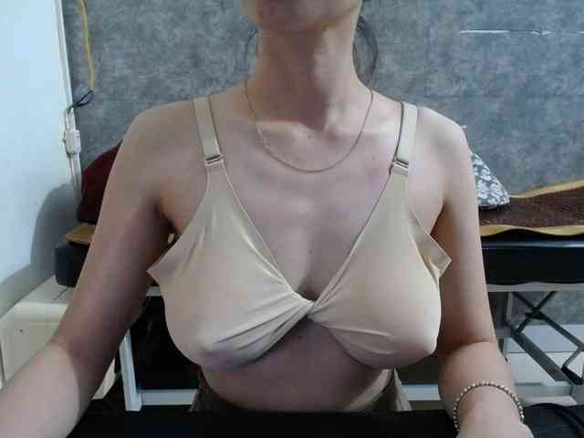 HotQueen93