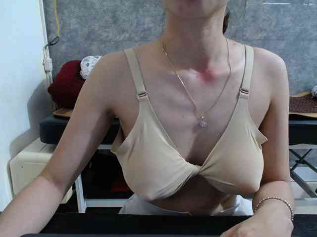 HotQueen93 HotQueen93