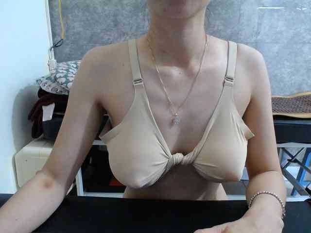 HotQueen93