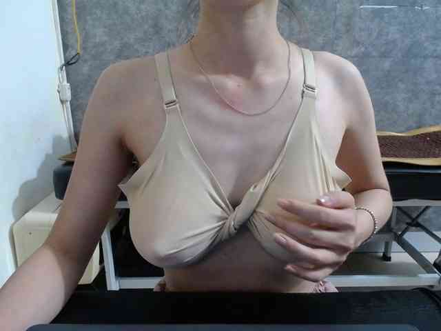 HotQueen93