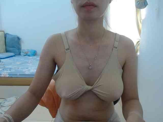 HotQueen93 webcam