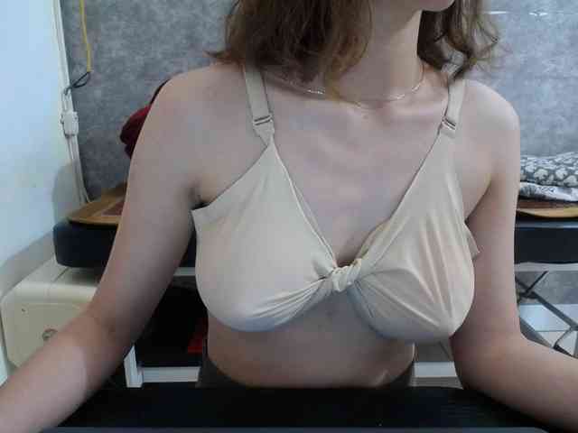 HotQueen93