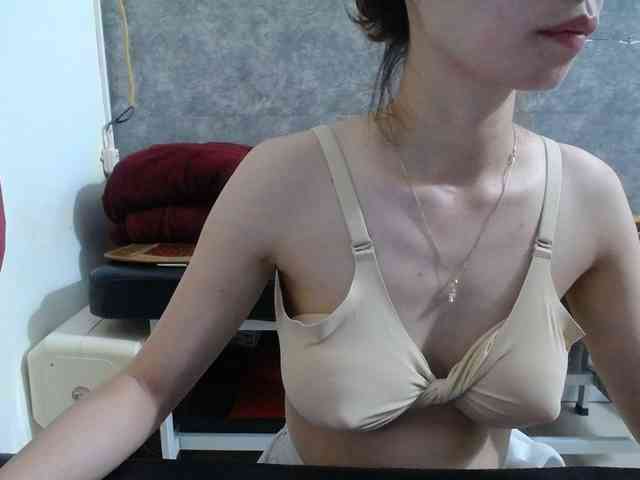HotQueen93 webcam