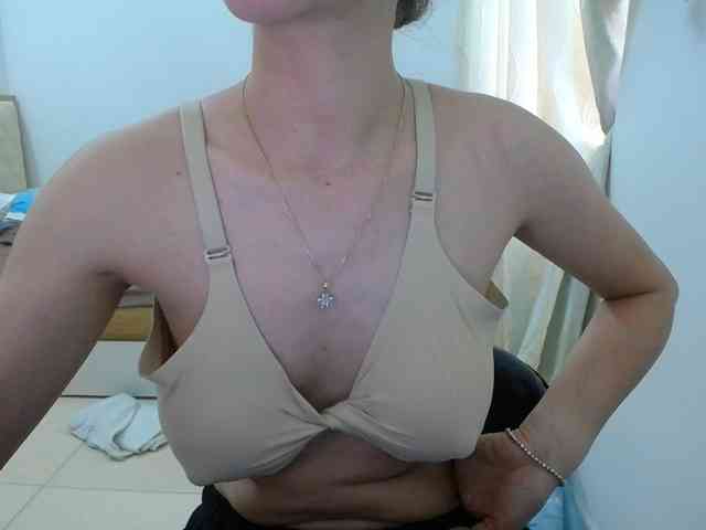 HotQueen93 webcam
