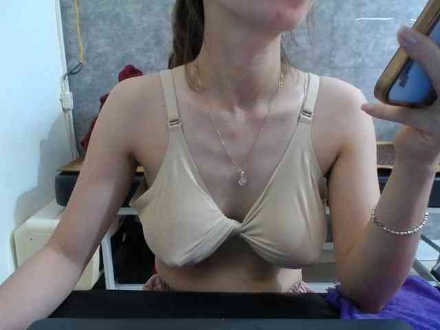 HotQueen93