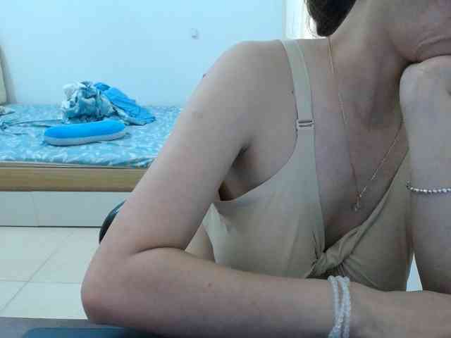 HotQueen93