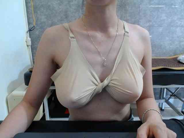 HotQueen93