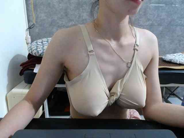 HotQueen93