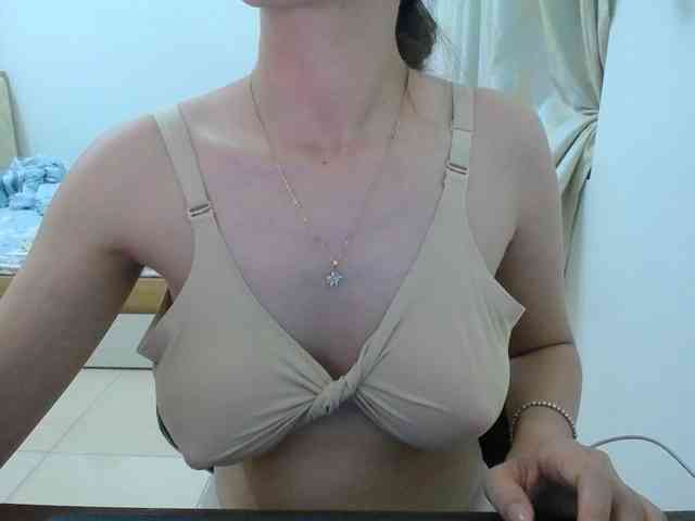 HotQueen93 webcam
