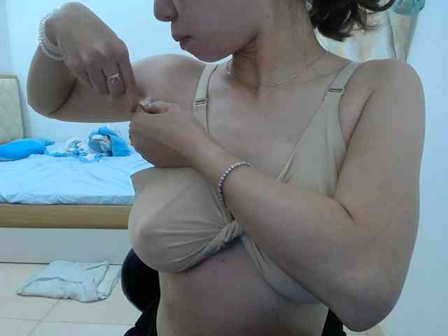 HotQueen93 HotQueen93